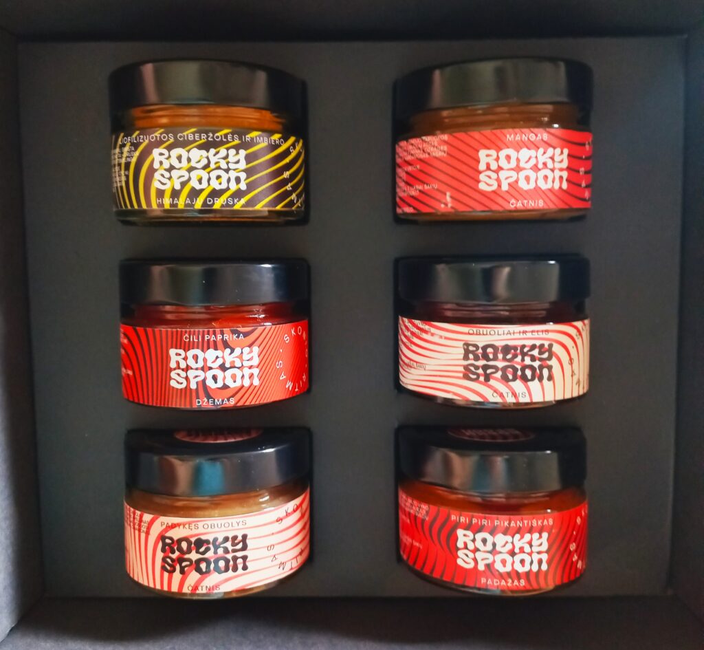 roskyspoon rocky spoon handmade lithuania lietuva rankų darbas chutney mango caramelised onions freezedried snackstuk tuk curry oil bona sforca mizerija pagardas